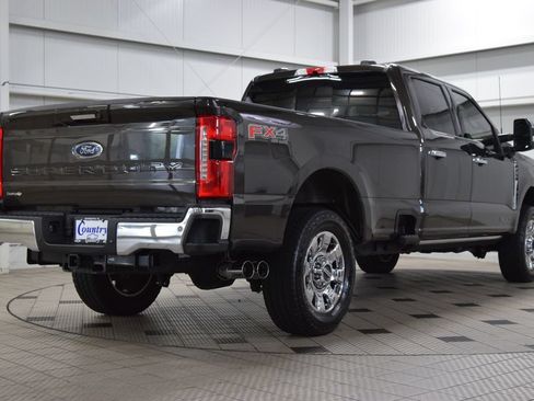 Used 2024 Ford F250 Lariat w/ Lariat Ultimate Package AWD/4WD image 8
