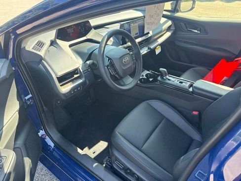 New 2027 Toyota Prius XLE FWD image 9