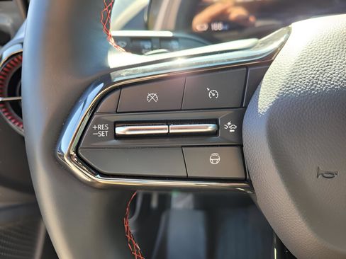 New 2025 Chevrolet Equinox EV RS image 13