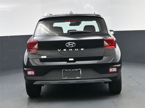 New 2026 Hyundai Venue SEL image 13