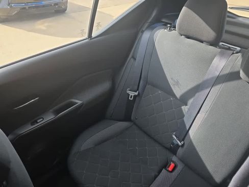 Used 2020 Nissan Kicks SV image 14