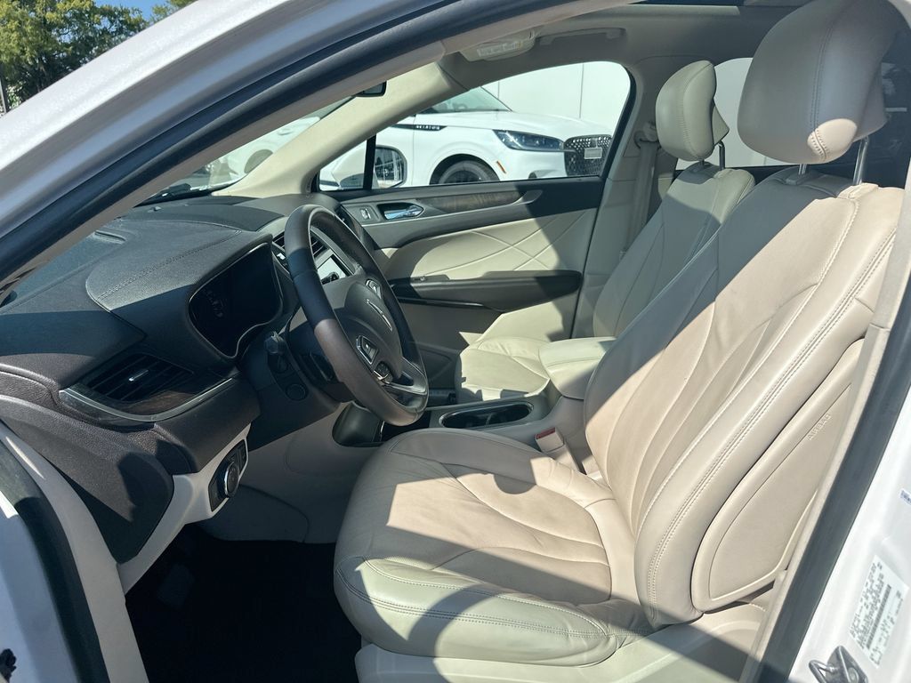 Used 2017 Lincoln MKC Reserve FWD image 8