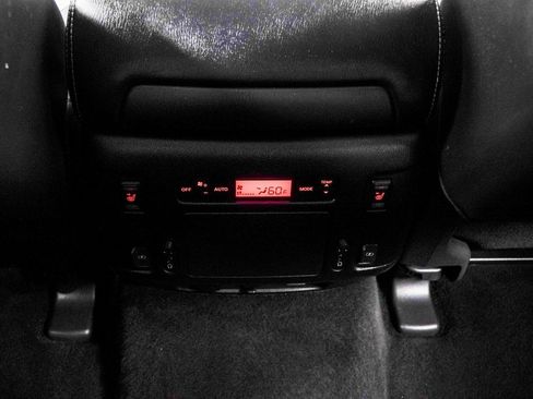 Used 2020 Nissan Armada Platinum w/ Captain's Chairs Package image 20