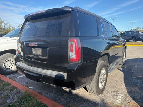 Used 2017 GMC Yukon SLT image 10