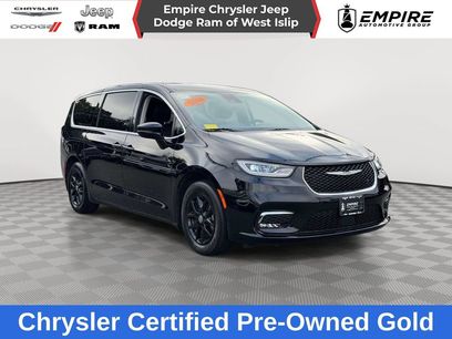 Certified 2024 Chrysler Pacifica Touring-L