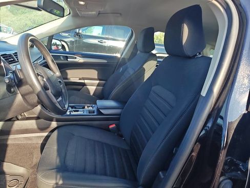 Used 2020 Ford Fusion SE AWD/4WD image 6