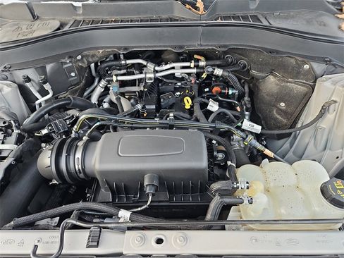 Used 2021 Ford Explorer XLT w/ Equipment Group 202A image 36