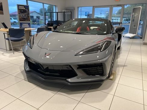 Used 2024 Chevrolet Corvette Stingray Premium Conv w/ 3LT image 2