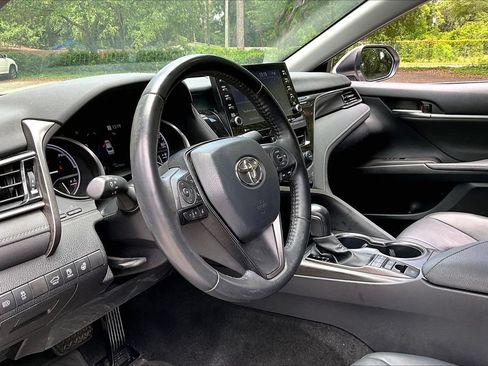 Used 2021 Toyota Camry XSE w/ Cold Weather Package FWD image 14