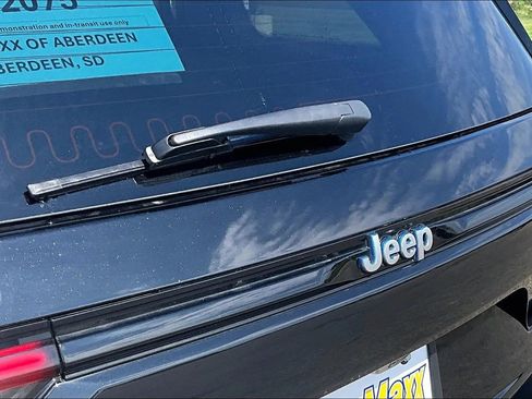 Used 2024 Jeep Grand Cherokee Limited 4xe AWD/4WD image 30