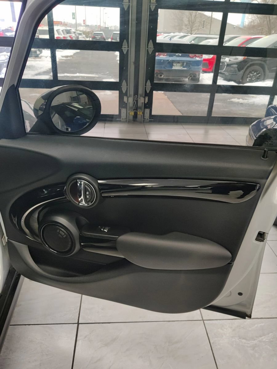 Used 2016 MINI Cooper S FWD image 34