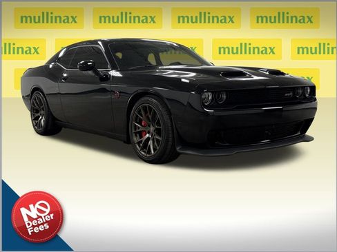 Used 2023 Dodge Challenger SRT Hellcat image 1