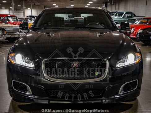 Used 2015 Jaguar XJ R LWB image 20