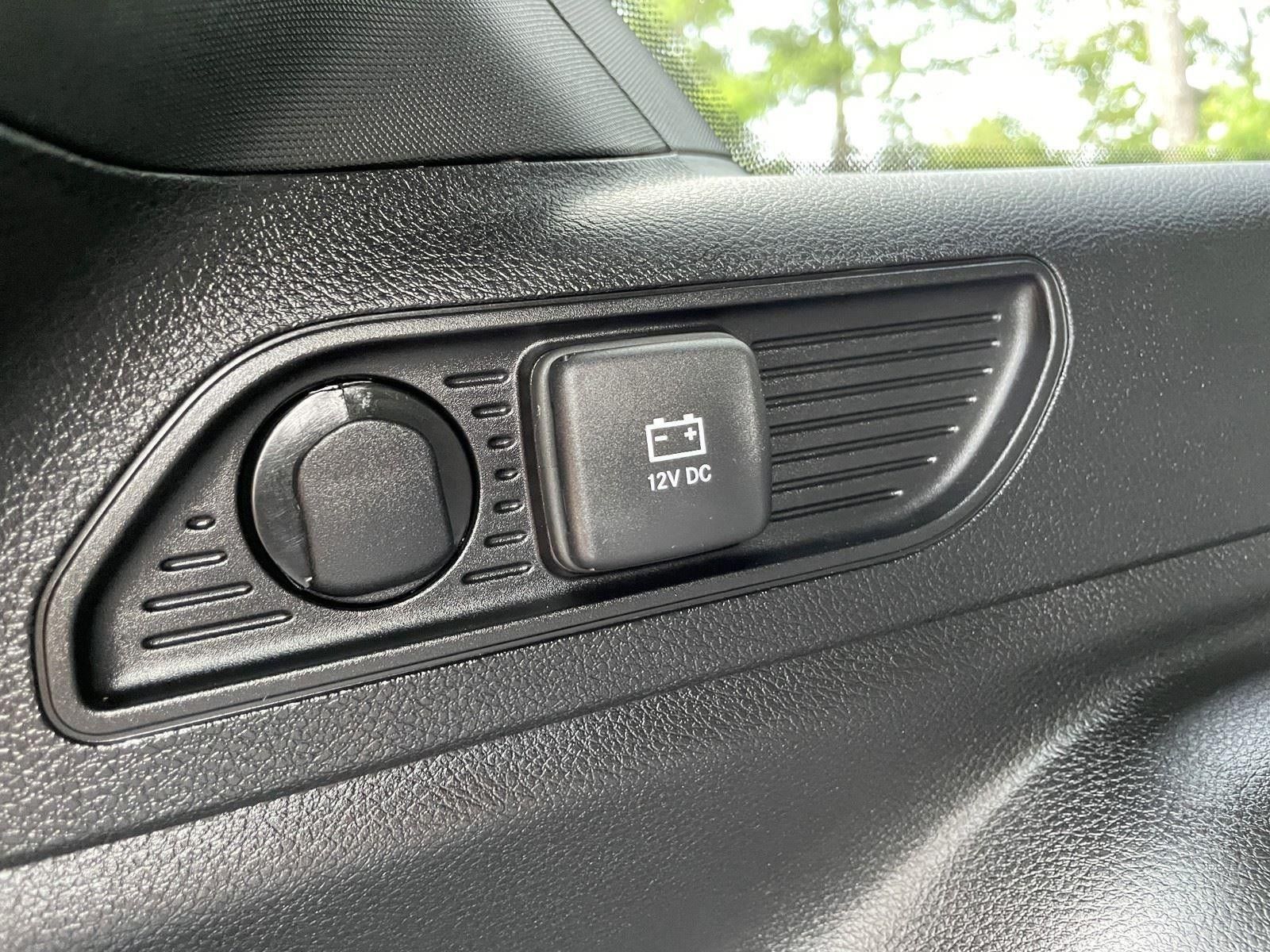 Used 2023 Jeep Grand Cherokee Altitude AWD/4WD image 40