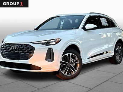 New 2025 Audi Q5 Premium w/ Convenience Package