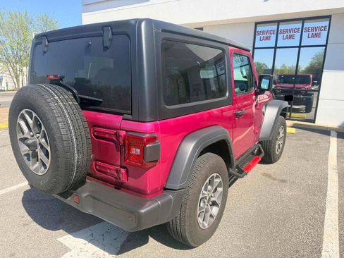 Used 2024 Jeep Wrangler Sport S image 10