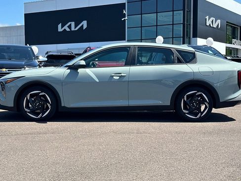 Used 2025 Kia K4 EX FWD image 7