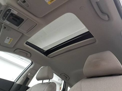 Certified 2024 Honda Accord EX image 22