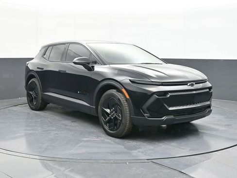New 2026 Chevrolet Equinox EV LT w/ Midnight Package FWD image 20