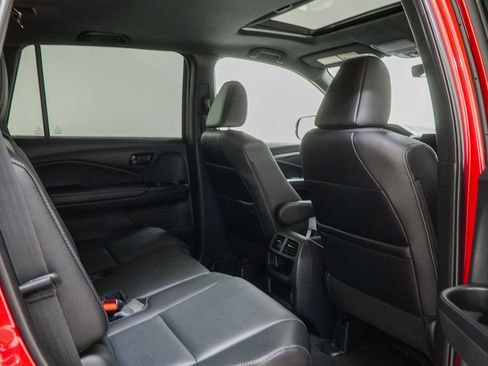 Used 2023 Honda Passport EX-L image 37