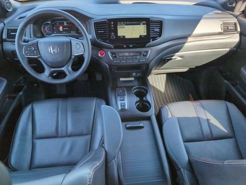 Used 2022 Honda Pilot TrailSport image 28