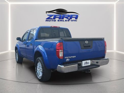 Used 2014 Nissan Frontier SV AWD/4WD image 5