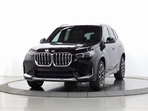 Used 2026 BMW X1 xDrive28i w/ Technology Package AWD/4WD image 3