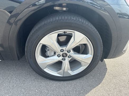 Used 2024 Audi Q5 2.0T Prestige image 27