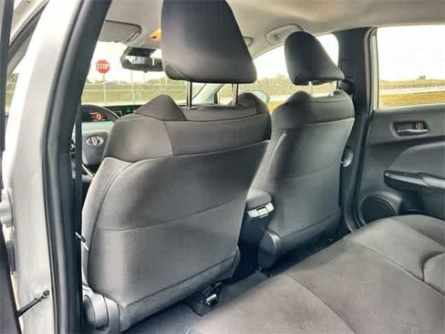 Used 2022 Toyota Prius L Eco image 13