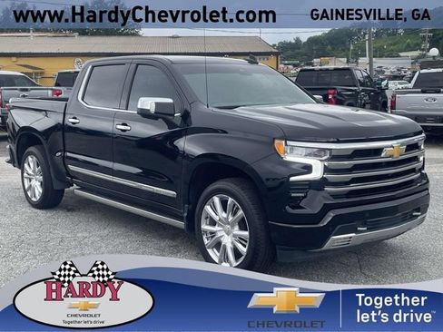 Used 2023 Chevrolet Silverado 1500 High Country w/ High Country Premium Package AWD/4WD image 1