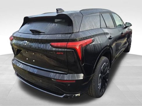 Used 2025 Chevrolet Blazer EV RS AWD/4WD image 2