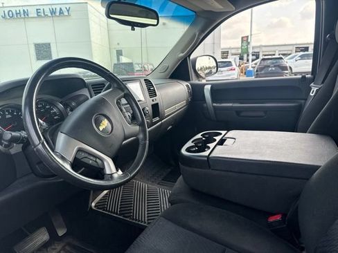 Used 2011 Chevrolet Silverado 1500 LT w/ Interior Plus Package AWD/4WD image 9