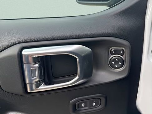 New 2026 Jeep Gladiator Sport image 12