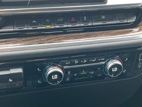 New 2026 GMC Sierra 1500 SLE w/ Preferred Package image 22