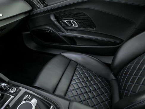 Used 2022 Audi R8 V10 performance image 41