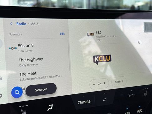 New 2026 Subaru Solterra Premium image 18