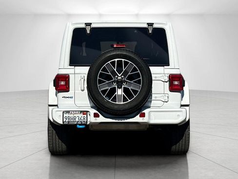 Used 2022 Jeep Wrangler Unlimited Sahara image 4