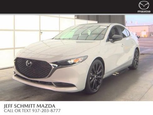 Used 2025 MAZDA MAZDA3 s FWD image 1