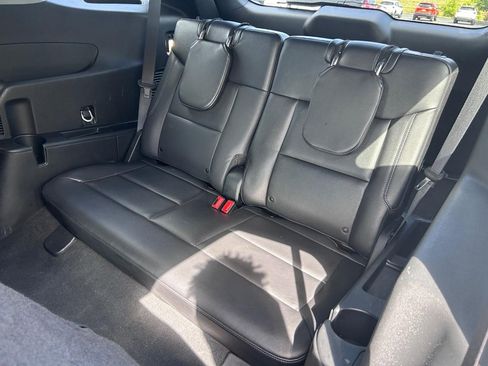 Used 2023 Ford Explorer Limited w/ Equipment Group 301A image 10