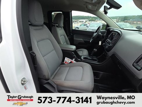 Used 2020 Chevrolet Colorado W/T RWD image 30