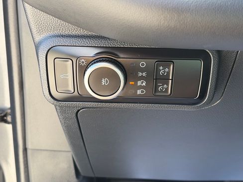 Certified 2025 Ford Explorer ST-Line RWD image 16