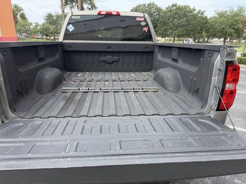 Used 2017 Chevrolet Silverado 2500 LT w/ LT Convenience Package RWD image 7