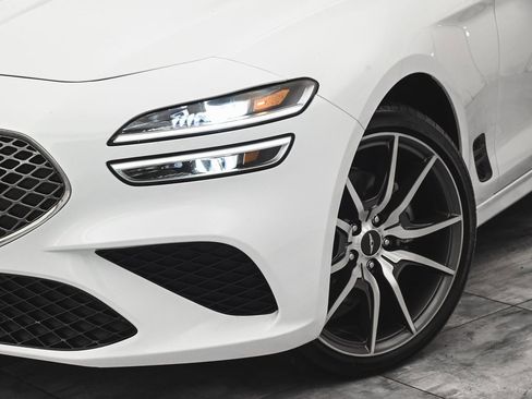 Used 2023 Genesis G70 2.0T image 38