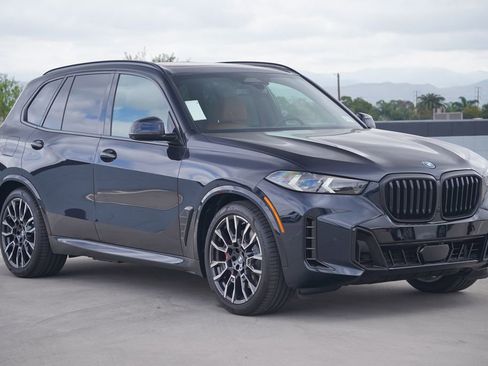 New 2026 BMW X5 xDrive50e w/ M Sport Package image 3