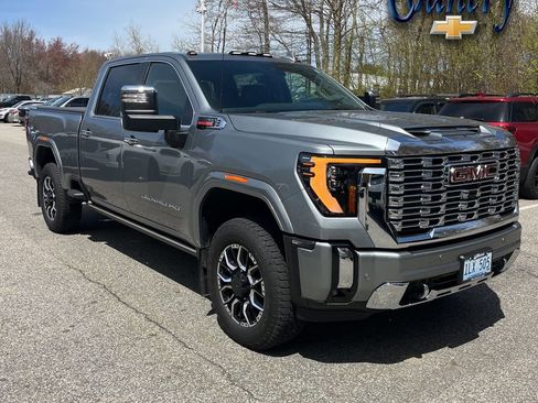 Used 2024 GMC Sierra 2500 Denali w/ Denali Reserve Package AWD/4WD image 1