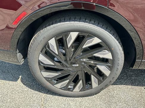 New 2025 Lincoln Nautilus Reserve image 17