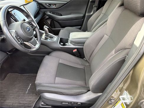 Used 2022 Subaru Outback Premium AWD/4WD image 8