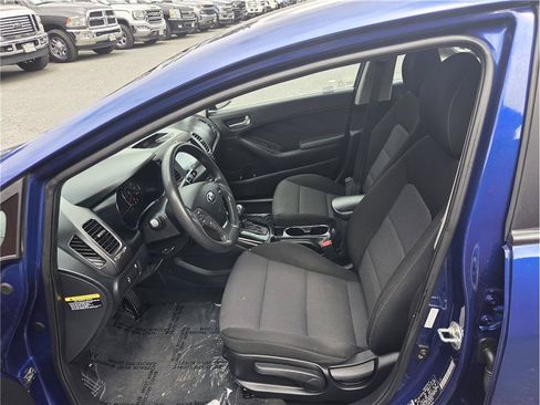 Used 2017 Kia Forte LX FWD image 20