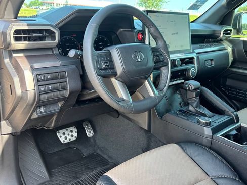 Used 2026 Toyota Tacoma TRD Sport RWD image 11