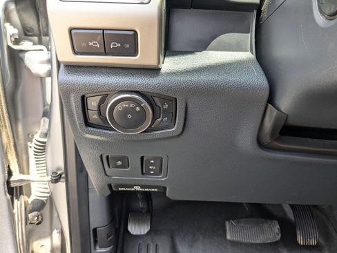 Used 2022 Ford F250 Lariat w/ Lariat Ultimate Package AWD/4WD image 21